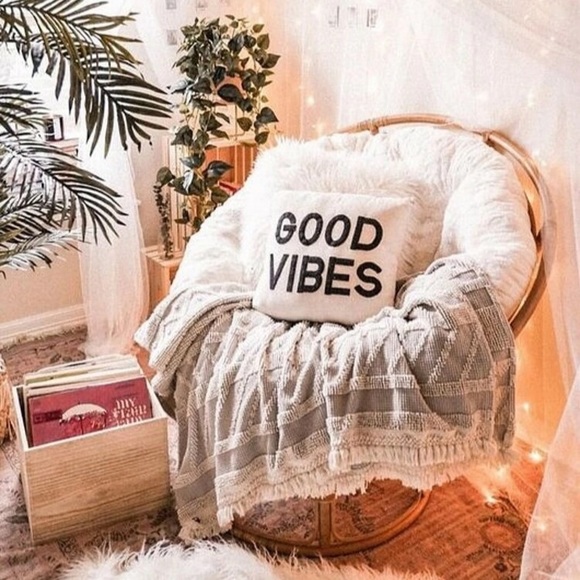 🆕 “Good Vibes” Decorative Throw Pillow Cover - Picture 2 of 6